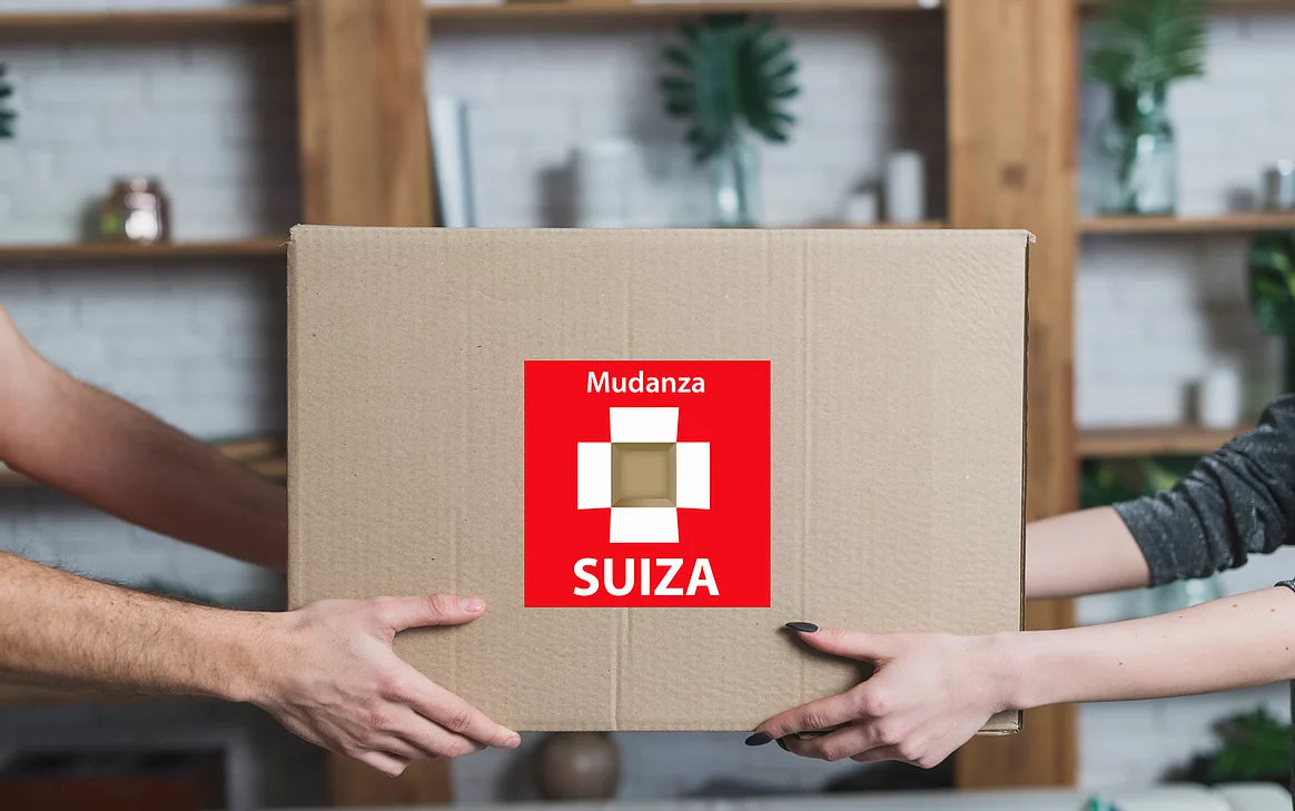 Equipo de Mudanza Suiza realizando una mudanza en Quito